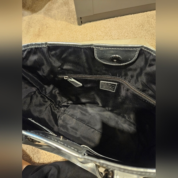 Burberry Silver Beat Check Nylon Victoria Totr - Picture 3 of 6